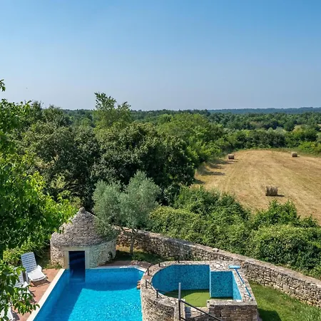 Arco By Interhome * Juršići